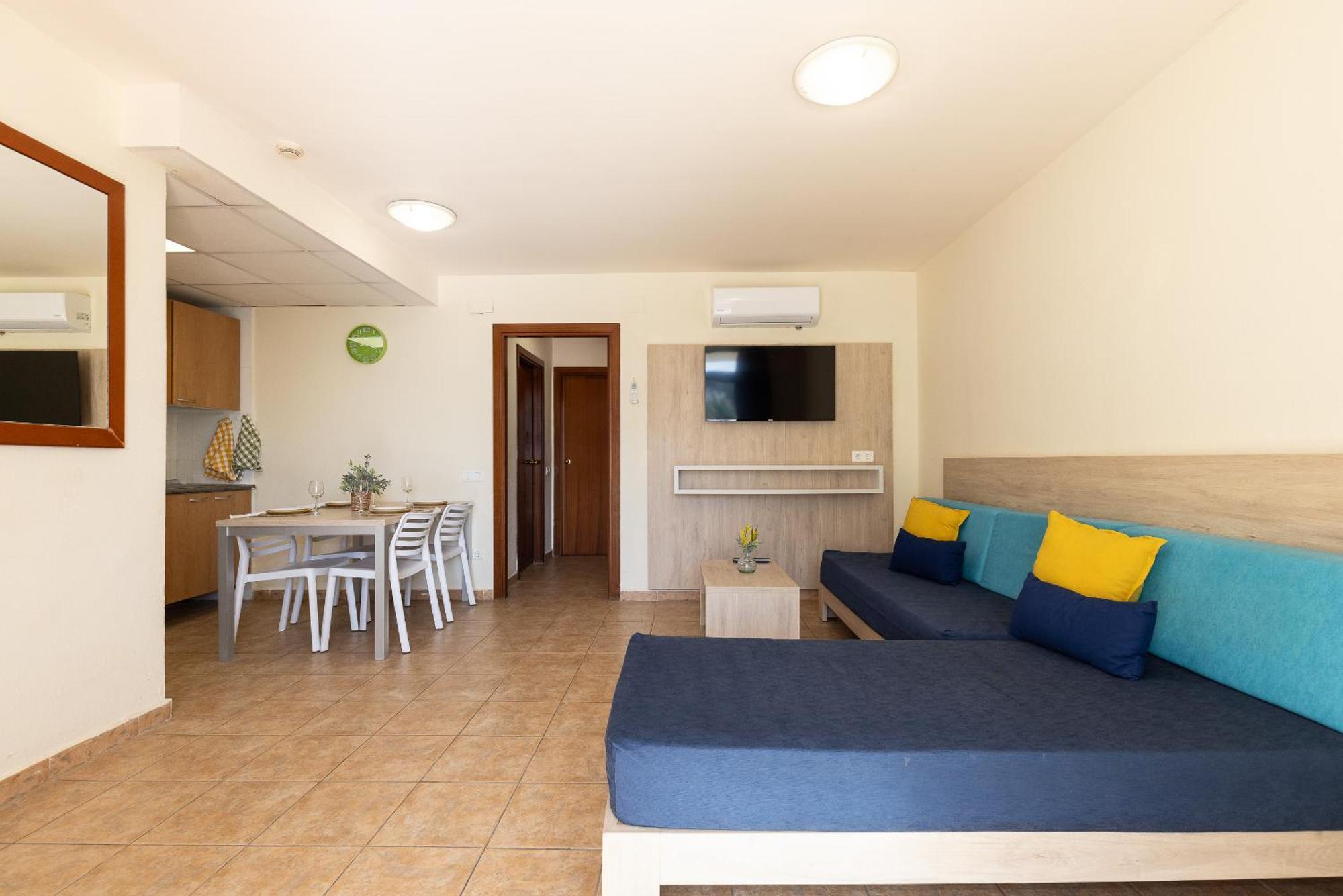 Uhc Festival Village Apartment Salou